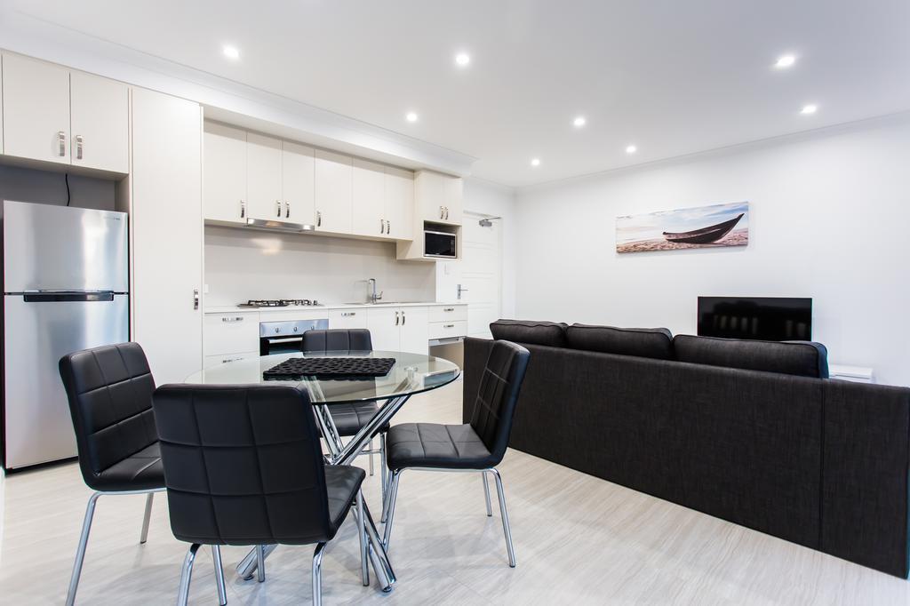 Reflections By Rockingham Apartments Rom bilde