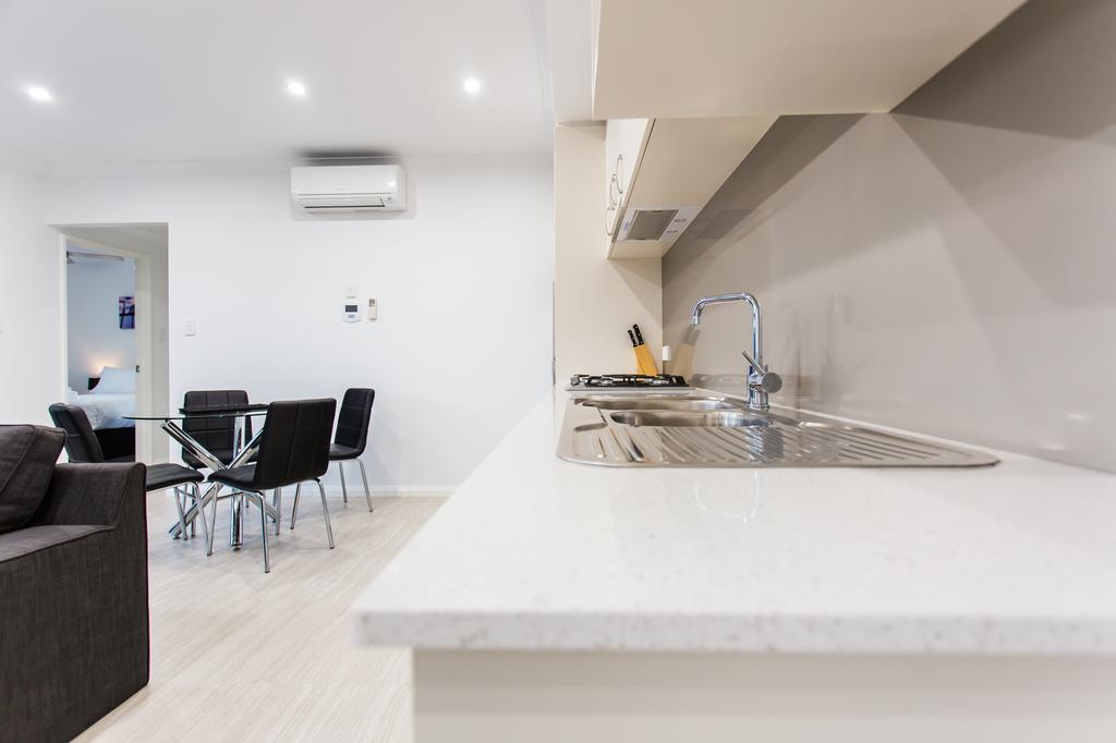 Reflections By Rockingham Apartments Rom bilde